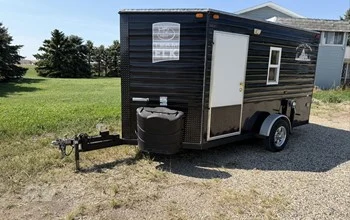 American Surplus/Mfg Ice Castle Honey Hole Travel Trailer