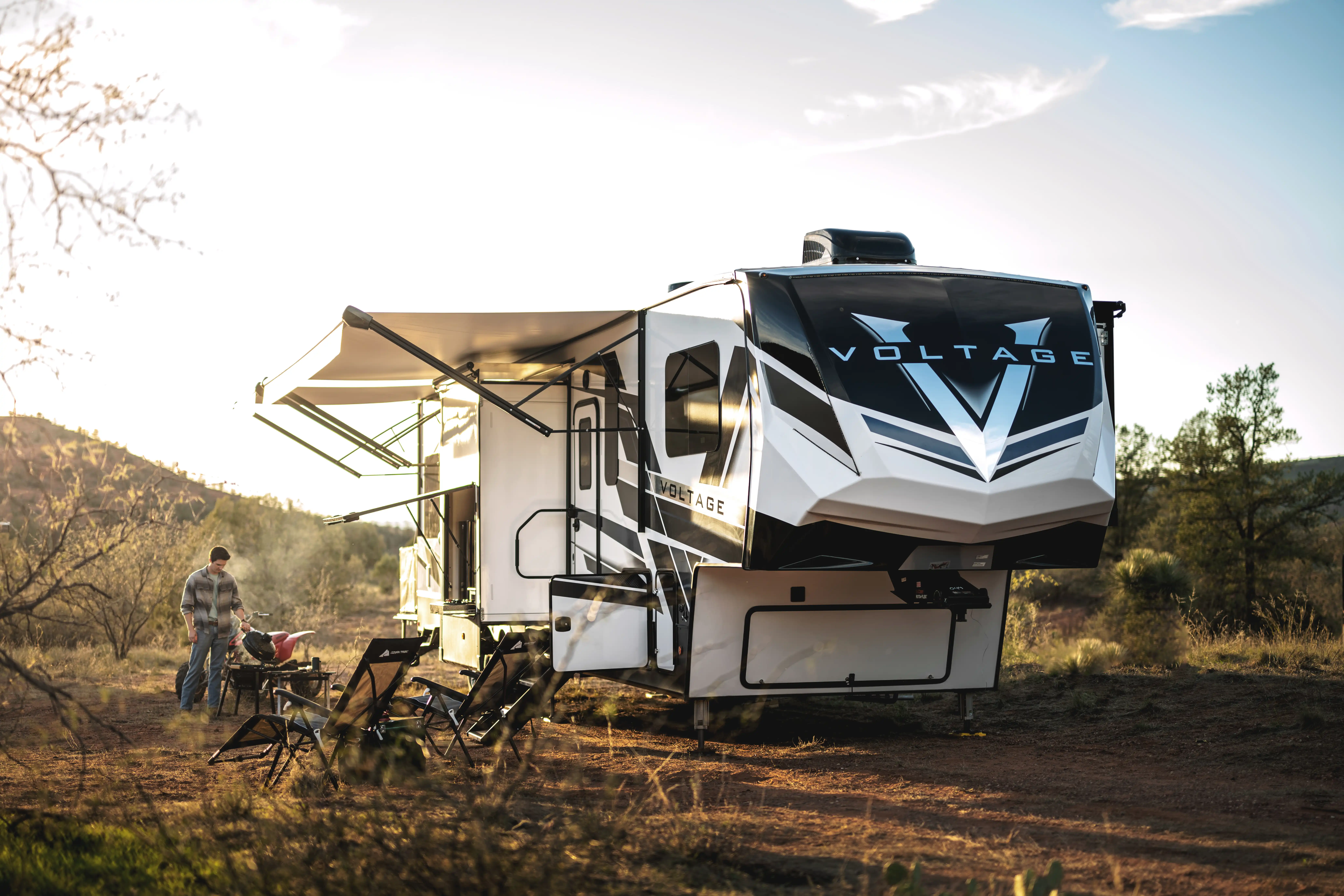 Dutchmen Eddie Bauer Fifth Wheel