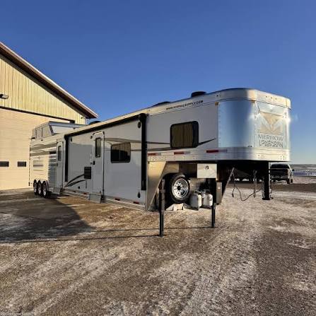 Merhow Industries Longhorn Fifth Wheel