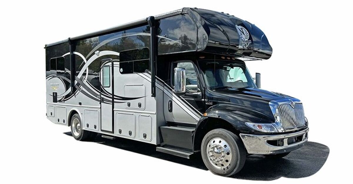 Nexus RV Triumph Super C