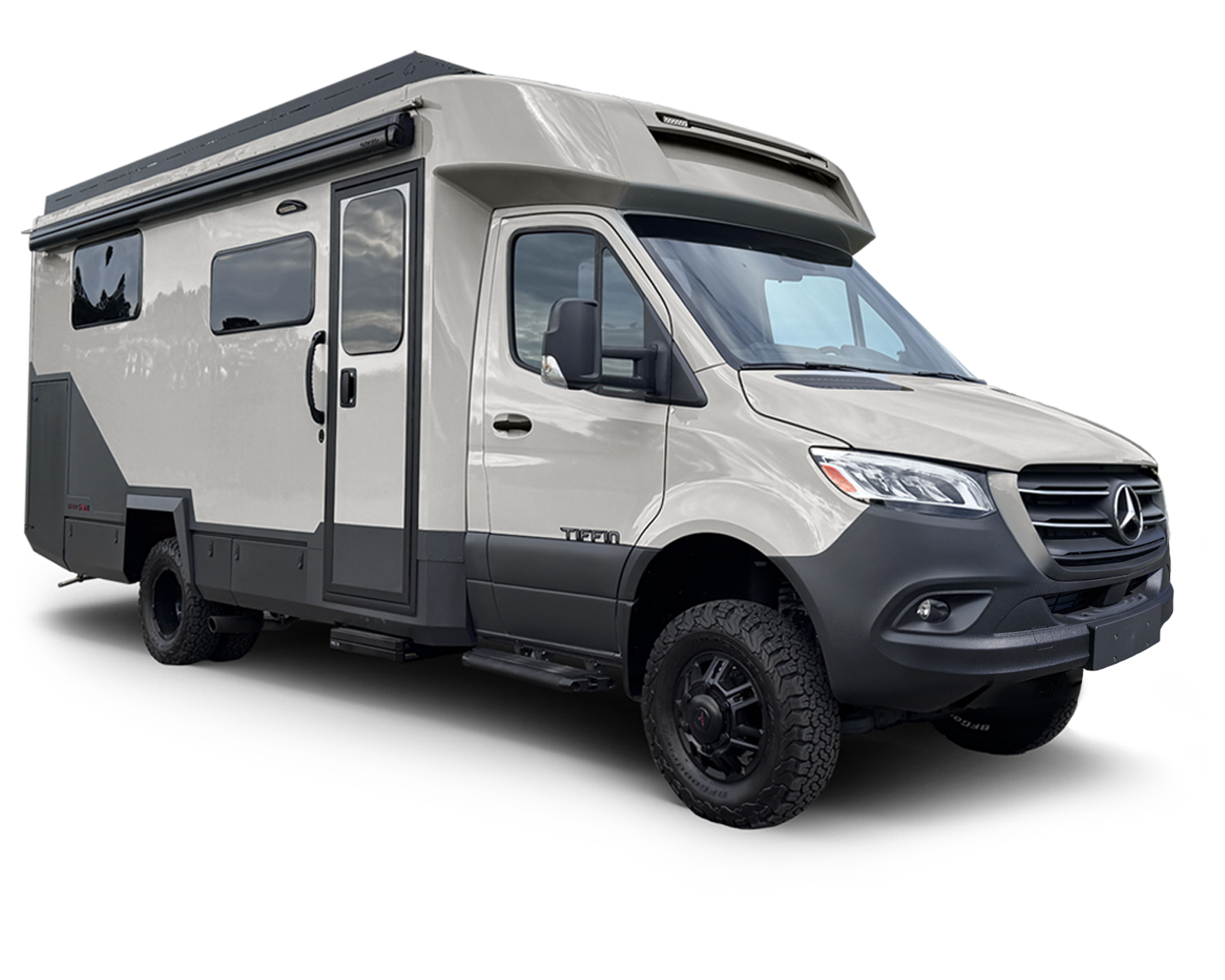 Tiffin Motor Home Open Trail Class C