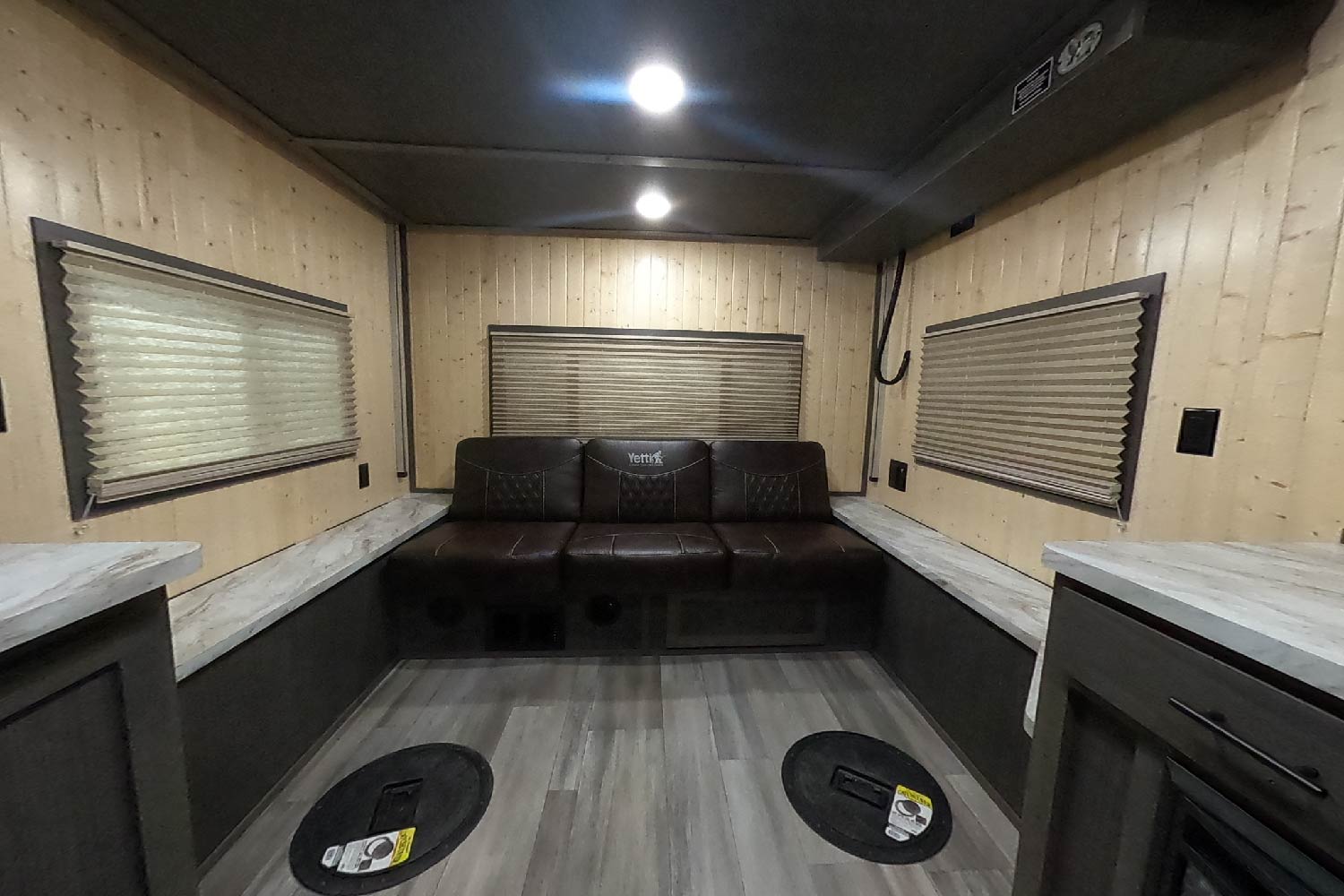 Voyager Industries Grand Escape Travel Trailer